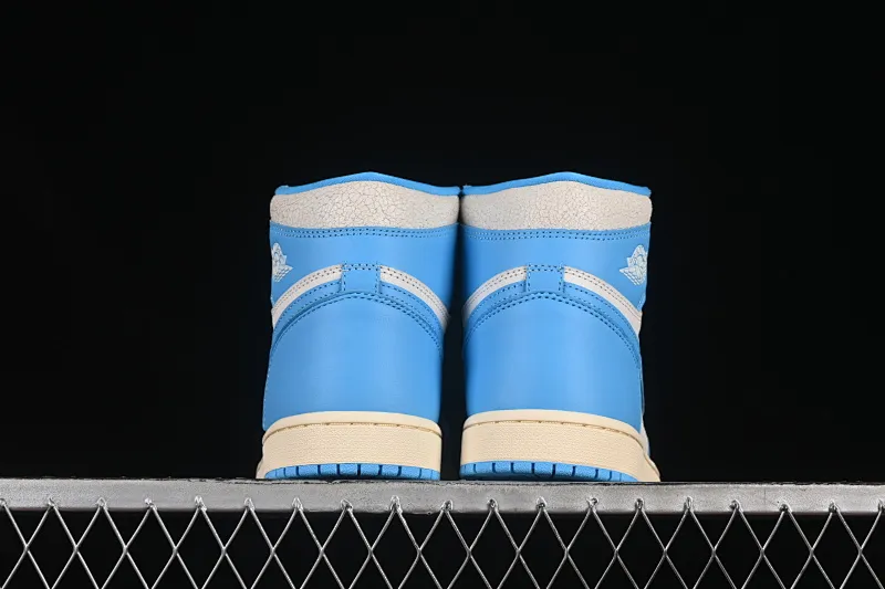 All Categories Air Jordan Jordan Series Basketball Shoes Air Jordan 1 High Special Price OG Version Air Jordan 1 High OG "UNC Reimagined" AJ1 Joe 1 Old North Carolina Blue DZ5485-402